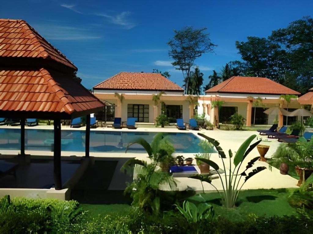 Khaolak Palm Hill Resort Khao Lak Eksteriør billede