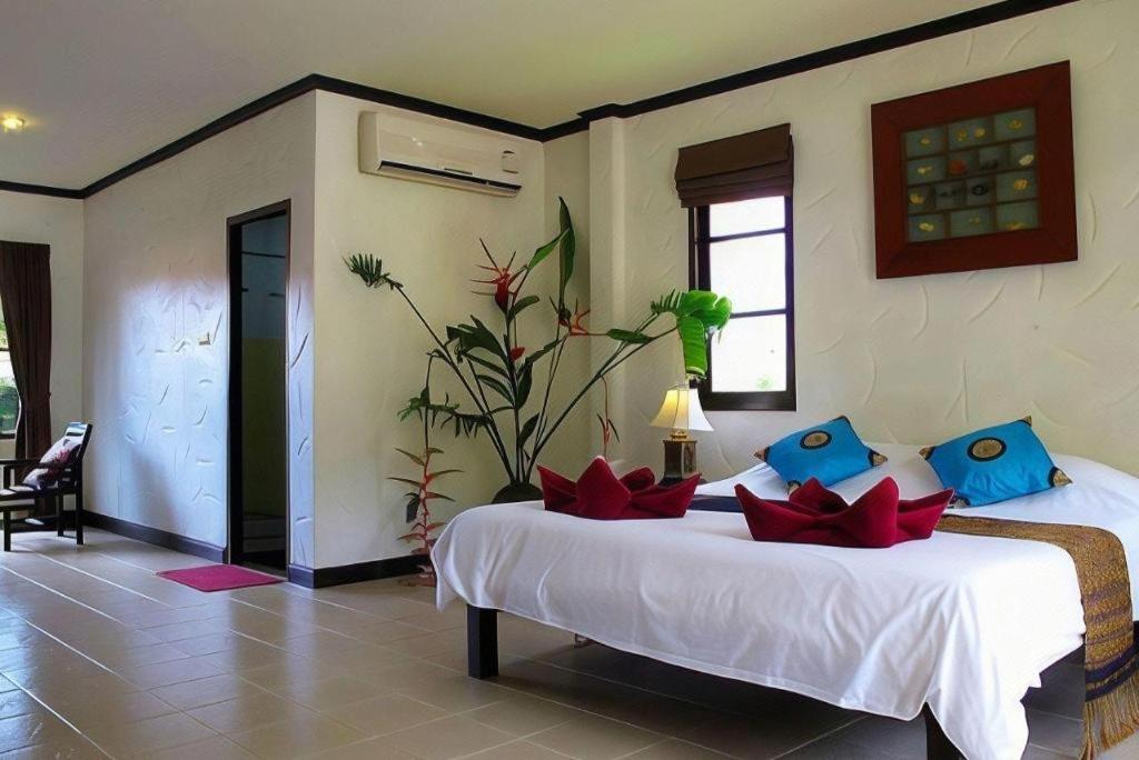 Khaolak Palm Hill Resort Khao Lak Eksteriør billede