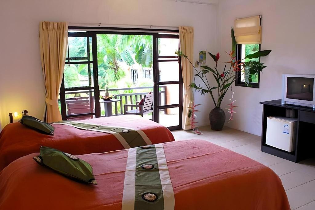 Khaolak Palm Hill Resort Khao Lak Eksteriør billede